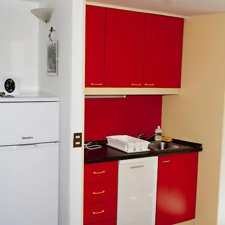 Apartment By The Sea - 12454